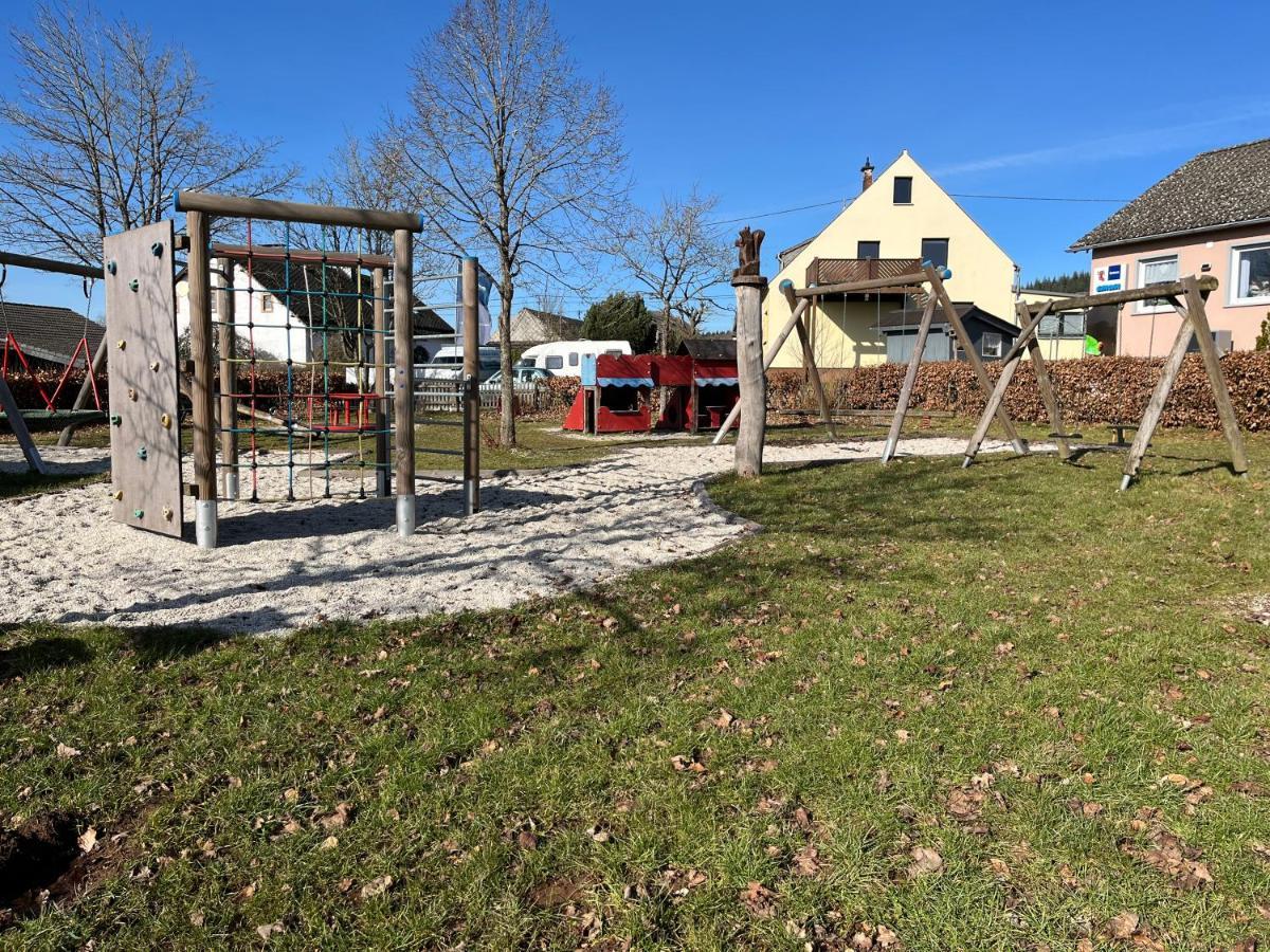 Wohnung Mit Panoramablick Gerolstein Esterno foto