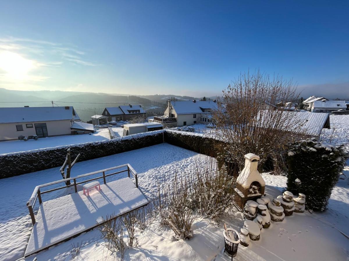Wohnung Mit Panoramablick Gerolstein Esterno foto